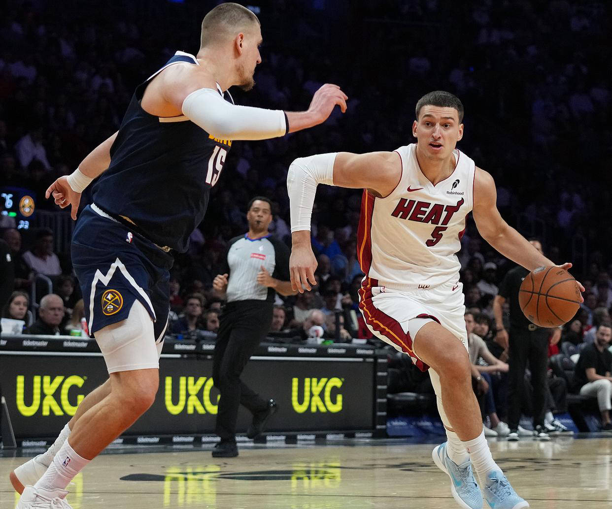 包含丹佛掘金窗口期状态回暖，志在NBA总决赛名次提升，话题不断，年轻球员得到机会的词条