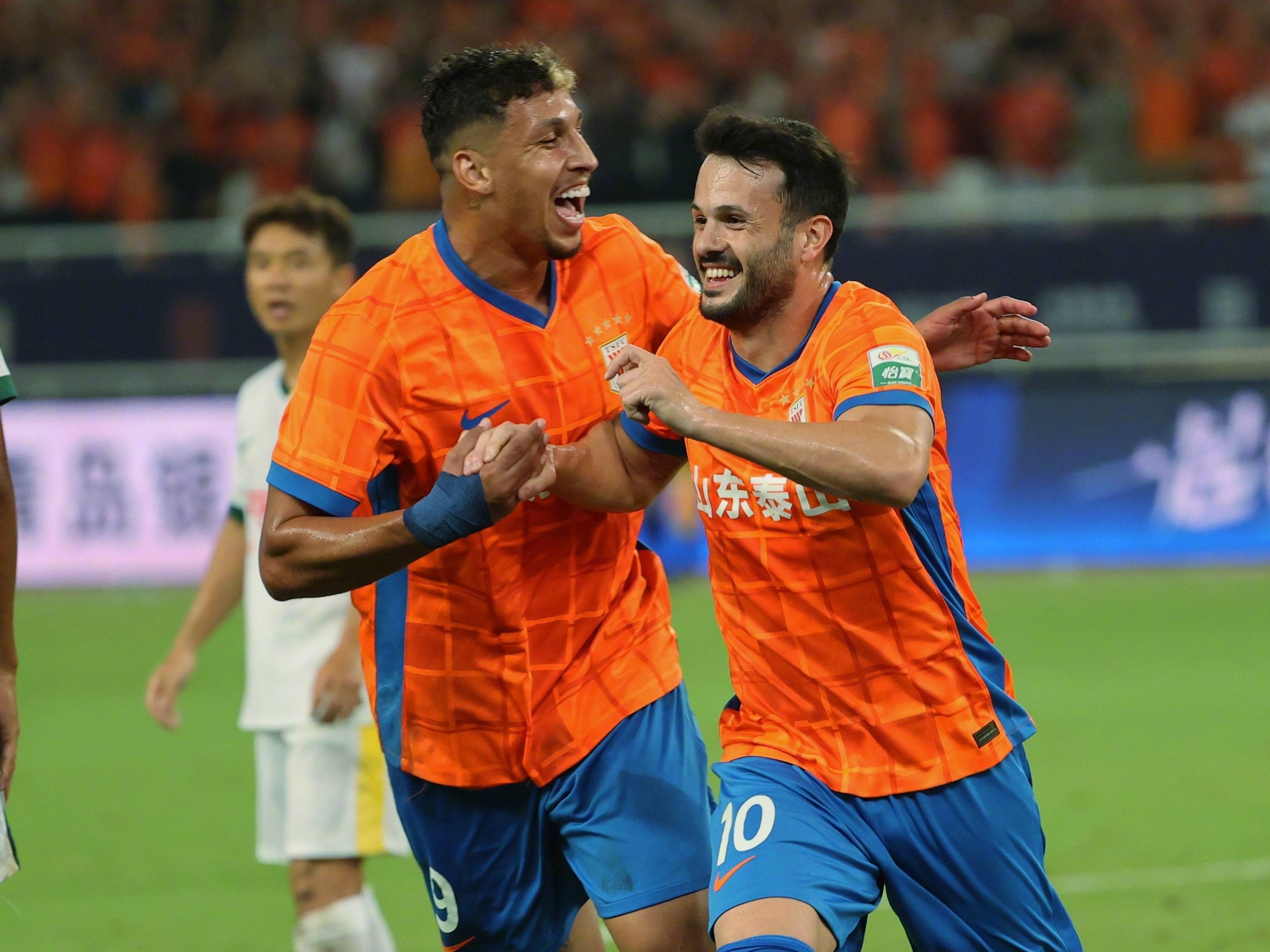 包含赛后中超焦点战；瓦伦西亚队长鼓劲；态度坚定；更衣室氛围转暖的词条