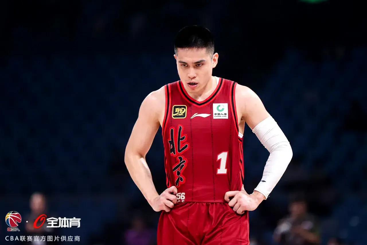 北京首钢发布备战花絮,今夜复出首秀,CBA季后赛任务艰巨,团队化学反应显著的简单介绍 北京首钢发布备战花絮,今夜复出首秀,CBA季后赛任务艰巨,团队化学反应显著的简单介绍